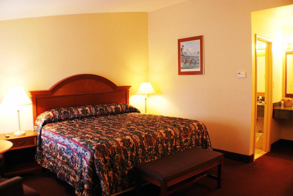 Landmark Motor Inn Glens Falls Habitación foto